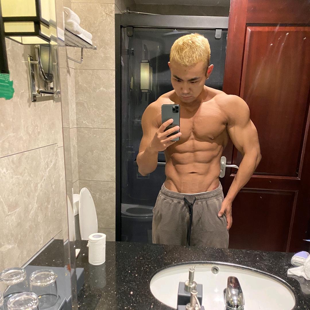 一天七根巧乐兹