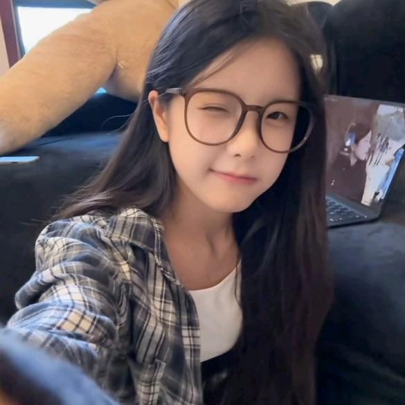 凌湫故（手瓦）