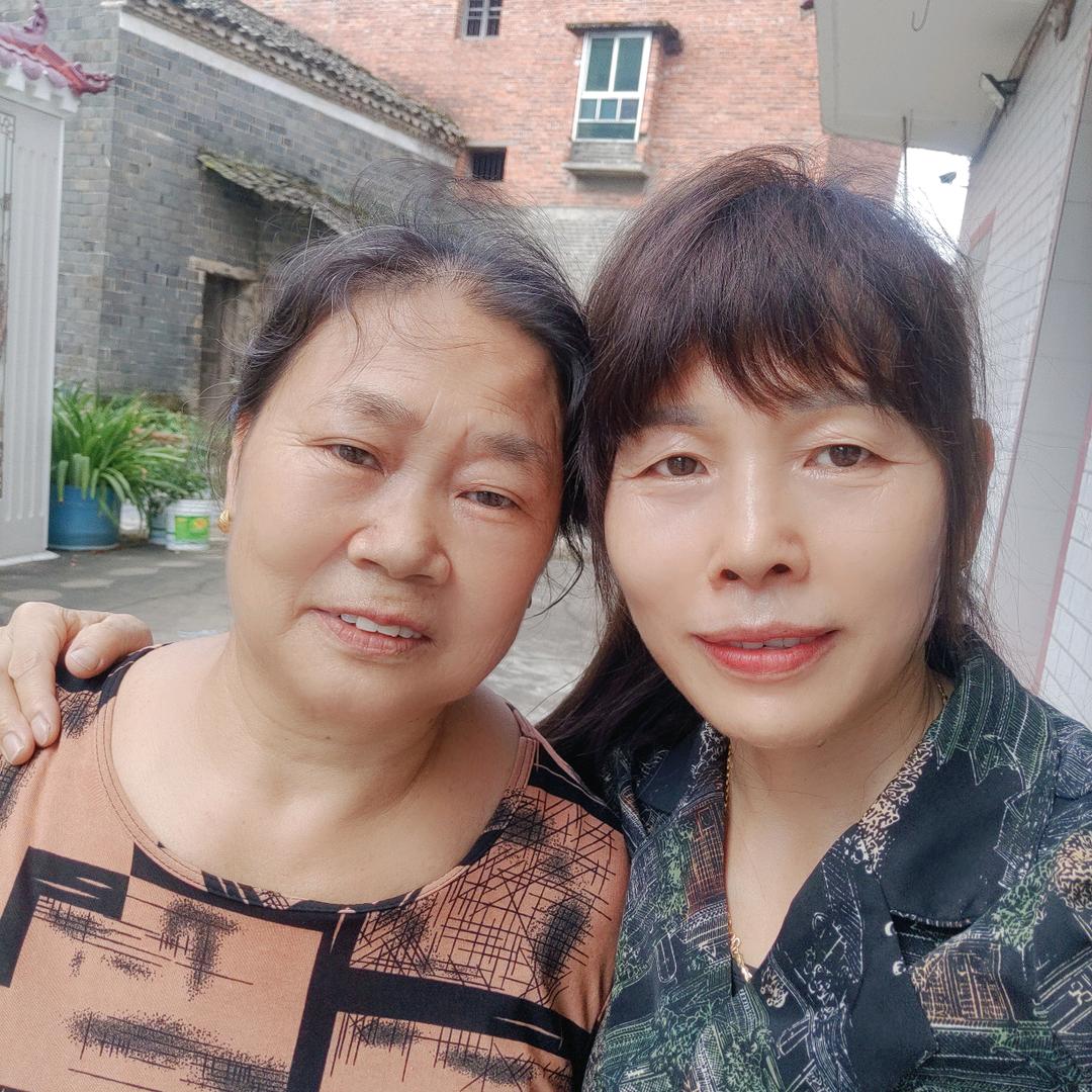 梁姐和梅姐