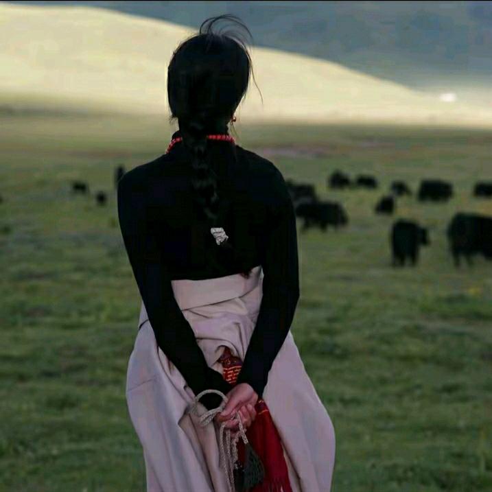 ༄།་ལྷ་སྐྱིད་🎸🍂་་་