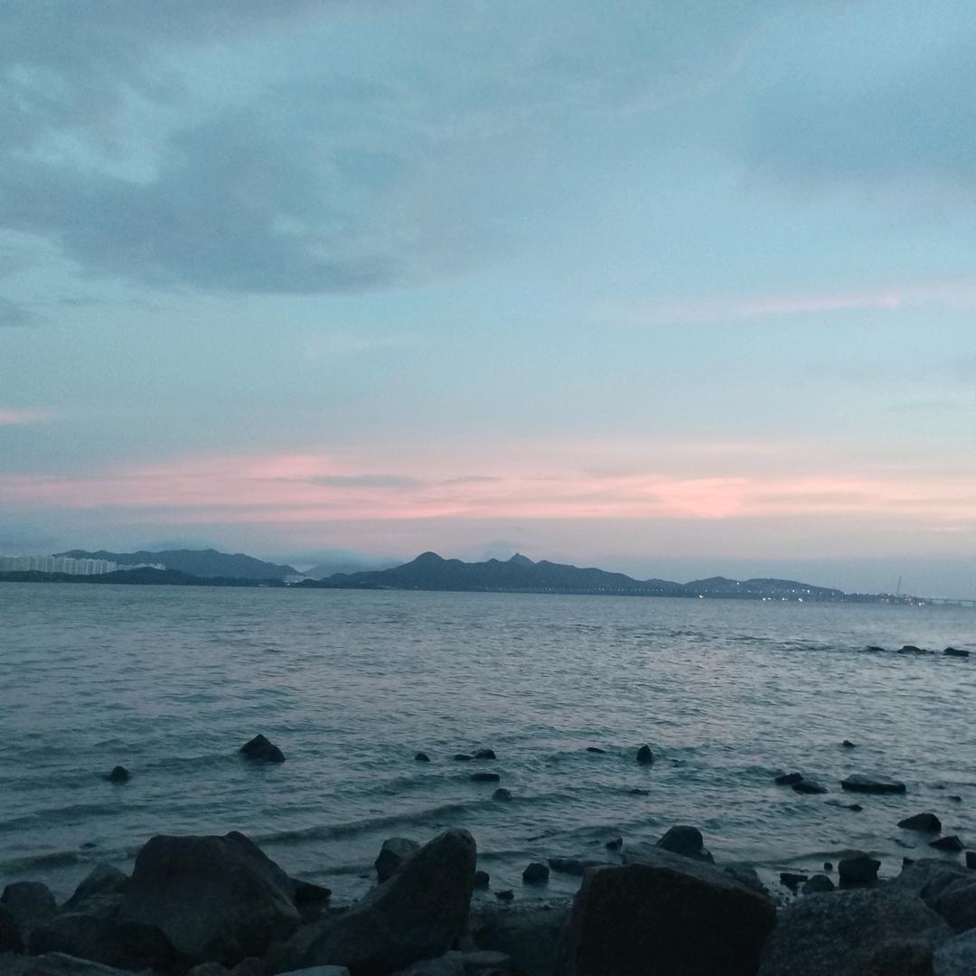 阳光灿烂