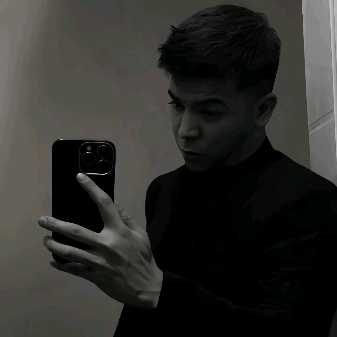 Mr•Y