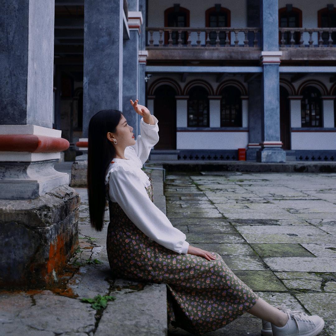 J差不多小姐