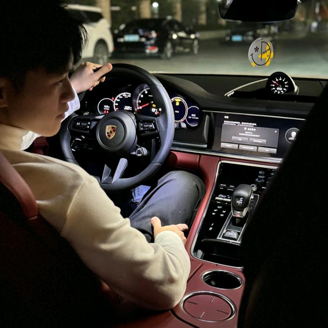 小憨憨先生