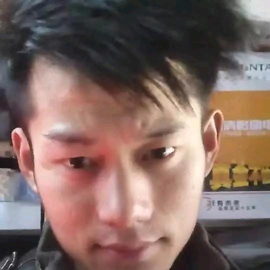 伍龙辉