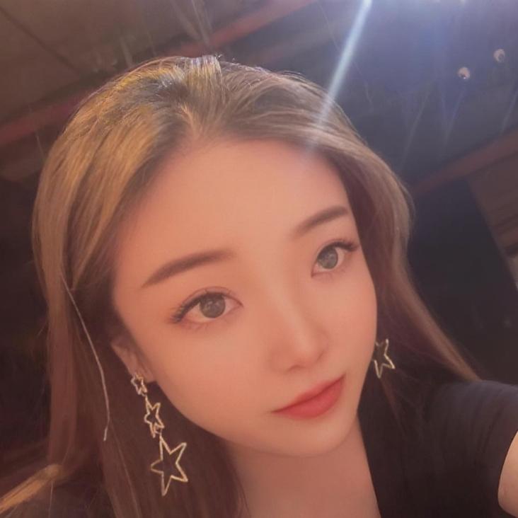 是～花花吖🌸
