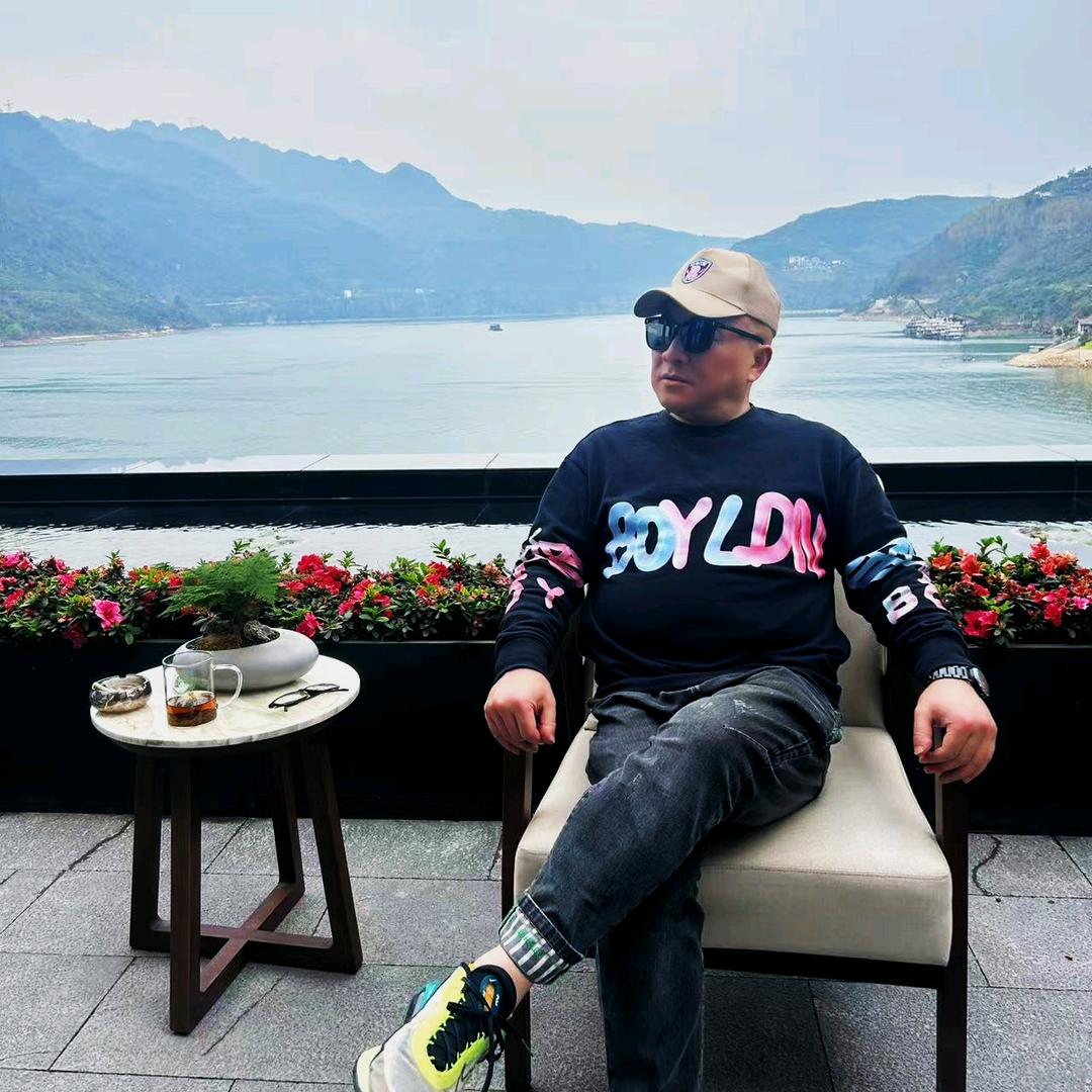 🐯🎸🍎霸爷🕎🏄🏻🎷