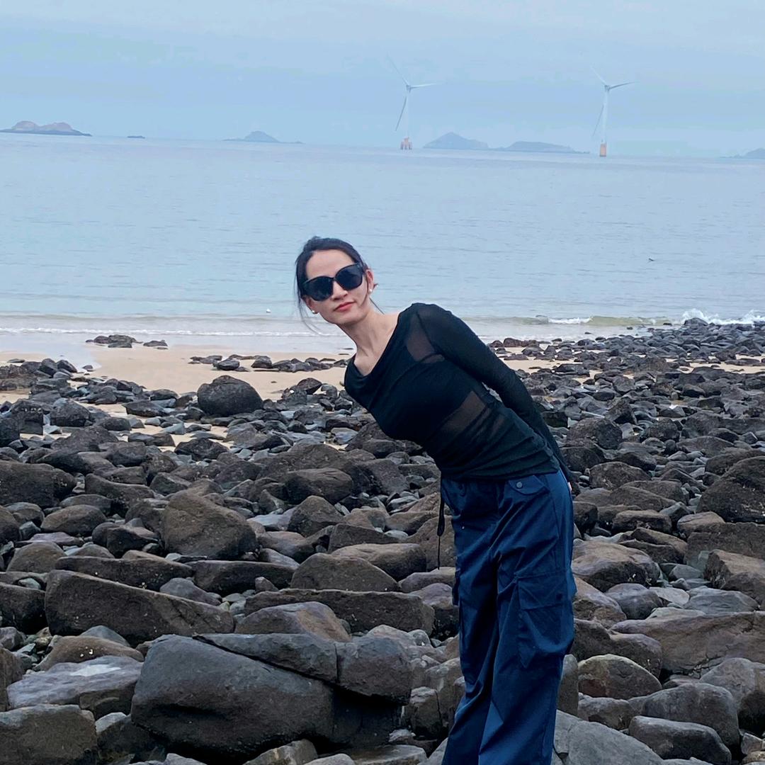 有点礼貌但不多