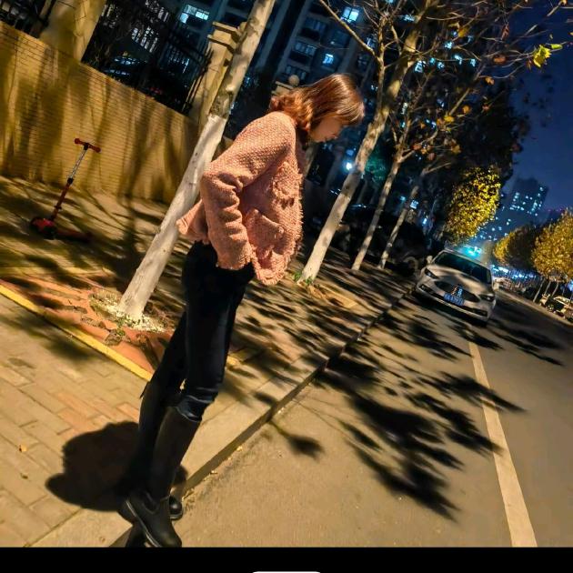 এ᭄ 凌晨一点的猫