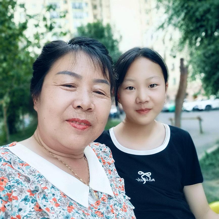 快乐三宝🌺🌹🍎