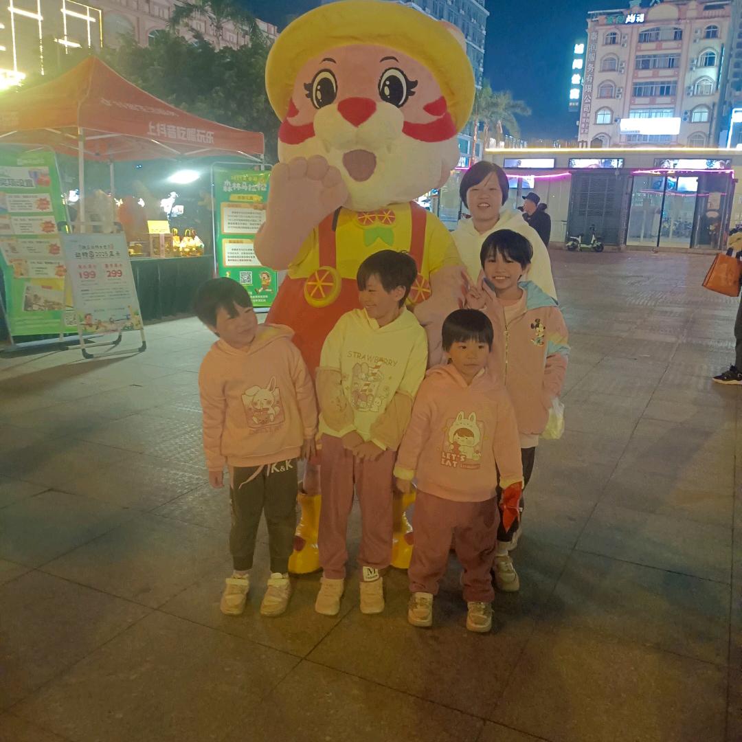 灿灿