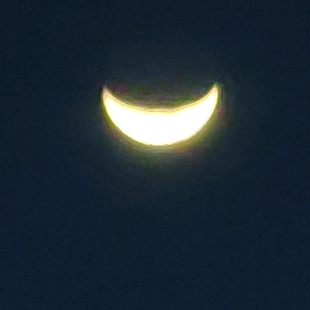 划过星空的云