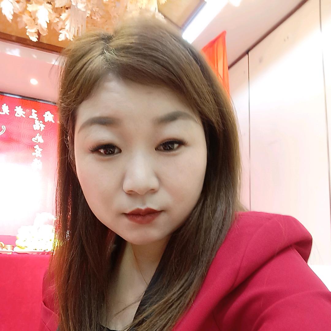 主持人―李  燕