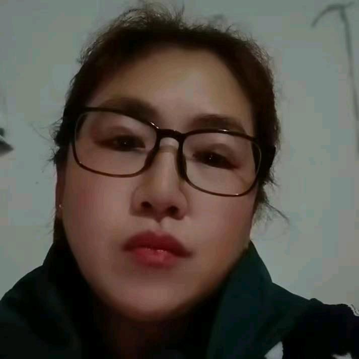 人 在 景 中 留