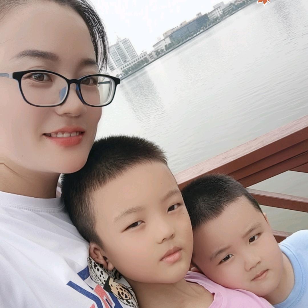 洋洋   浩浩妈妈🎤