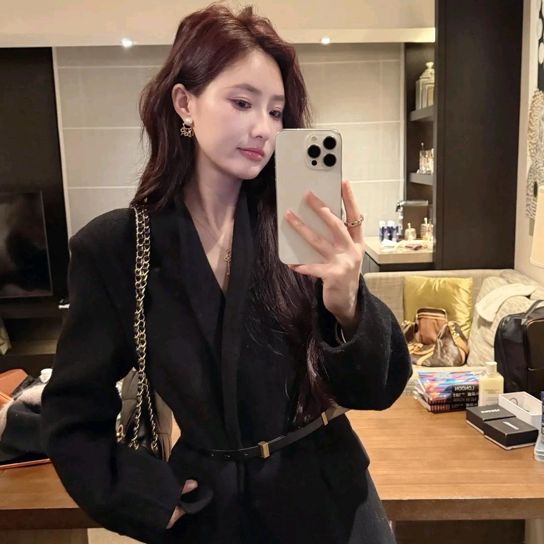 晨妍（精品穿搭）