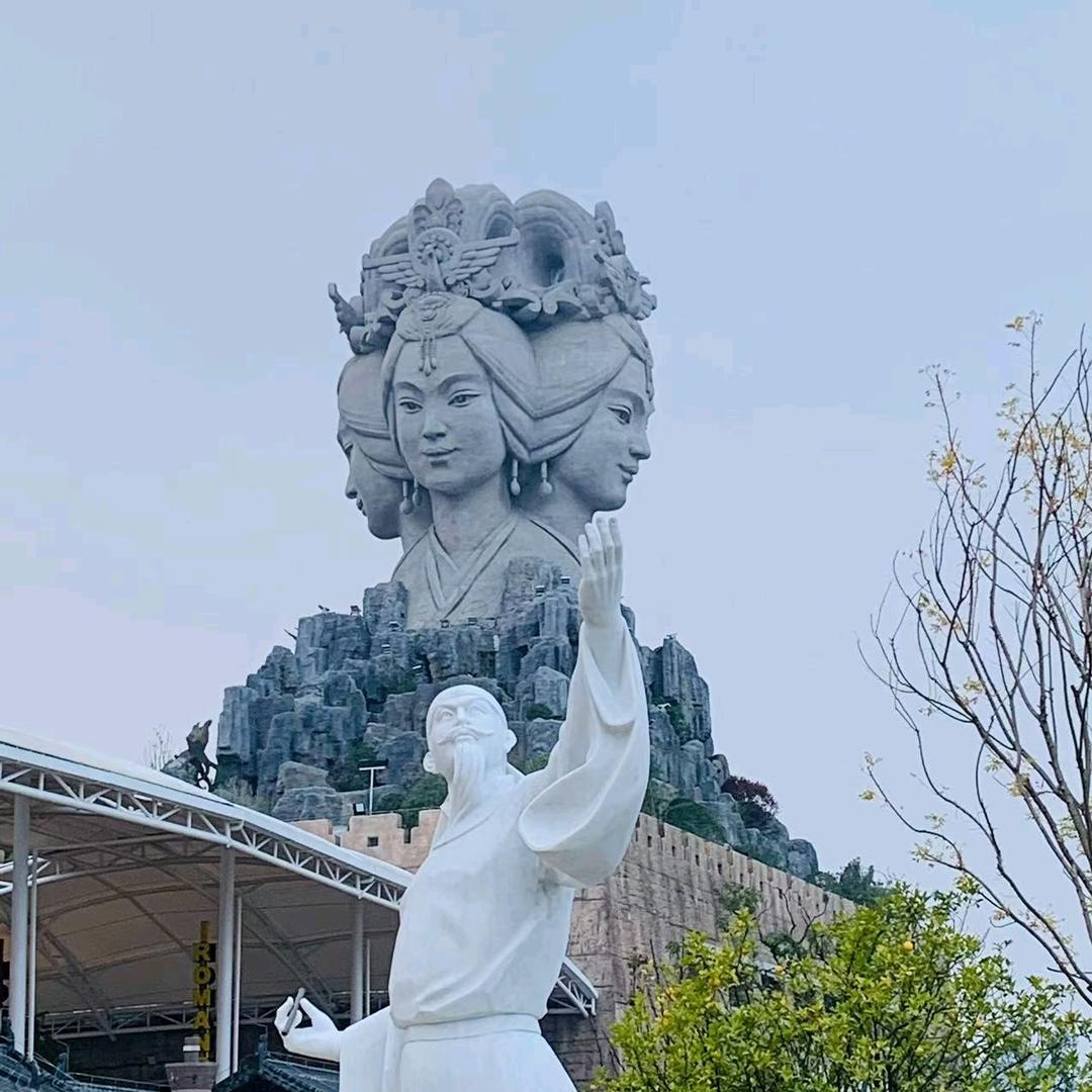 落叶知秋。