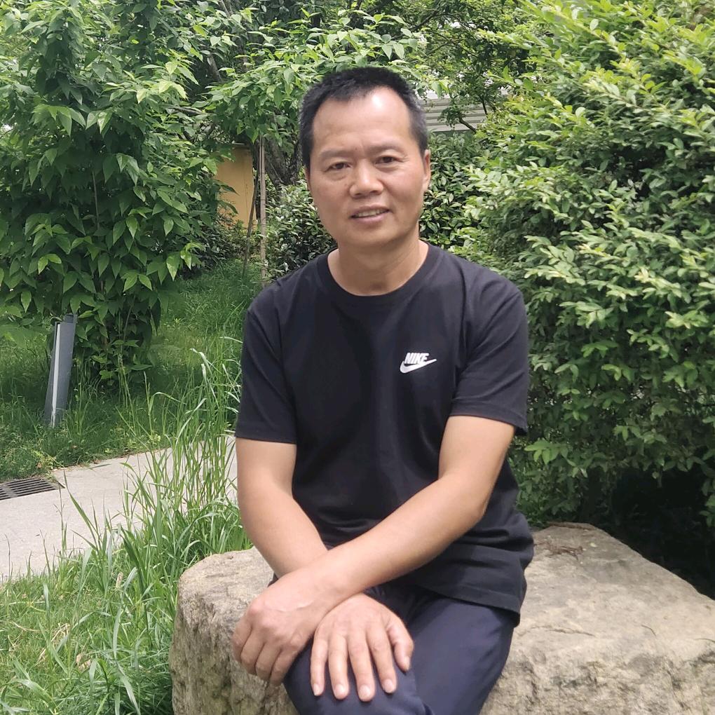 王爸爸 （下午6点40分开播）