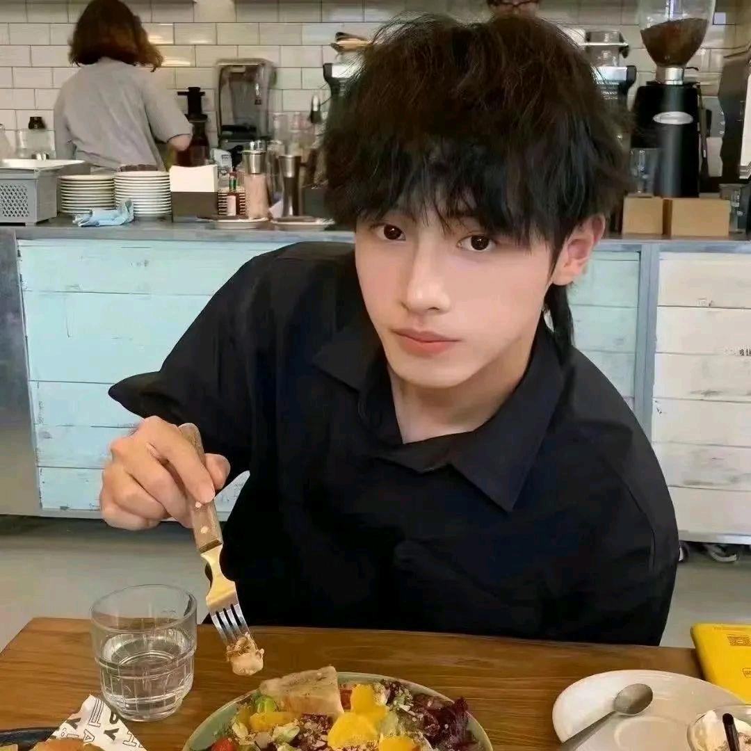 AAA建材批发王哥