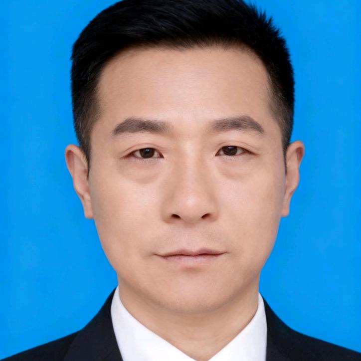 战文每天晚上8点准时开播