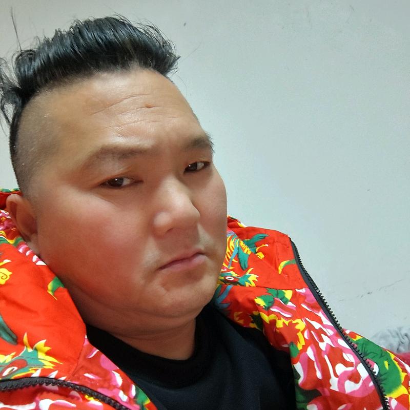 专业乡村歌手猫哥