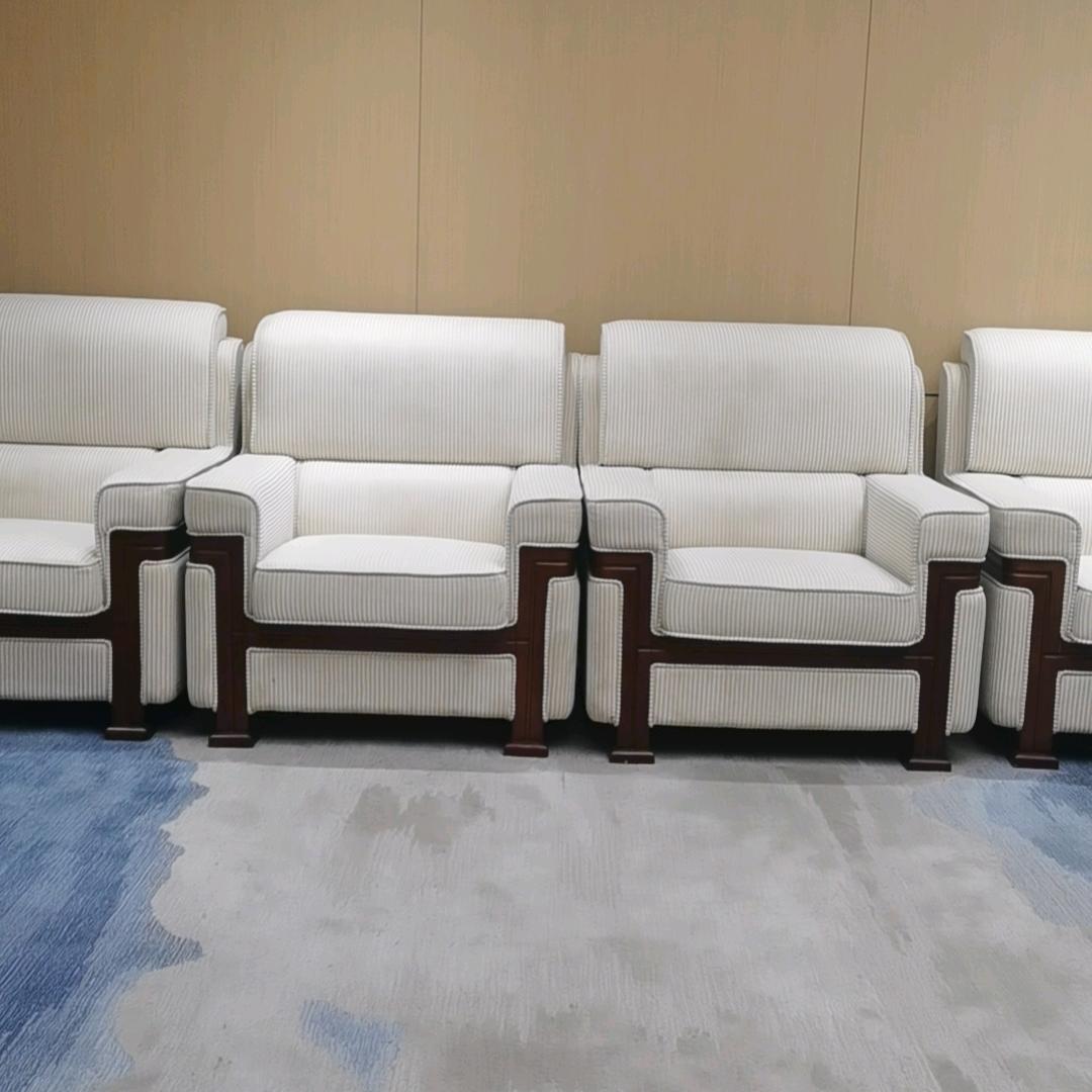 担当