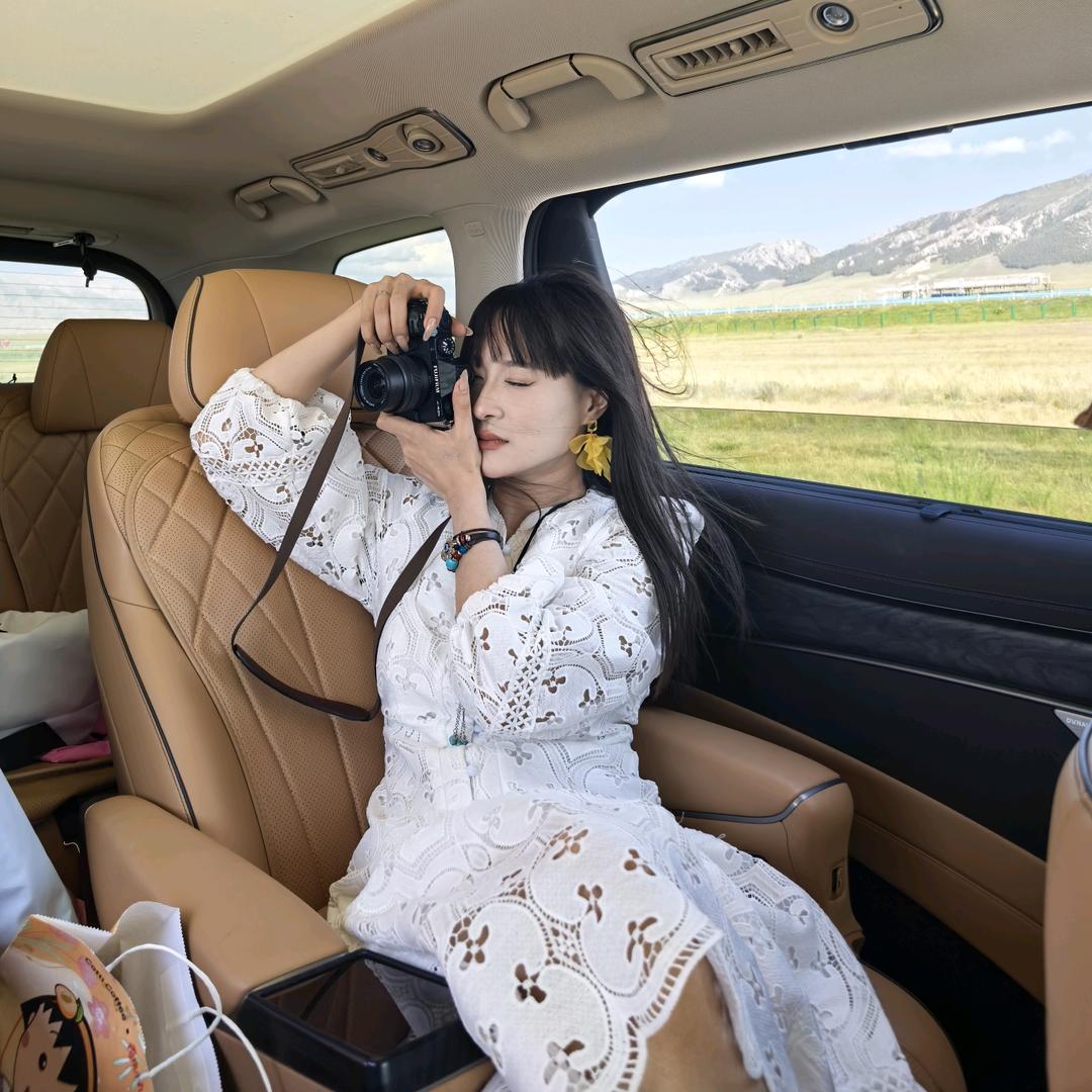 三只小艾-艾莎吖