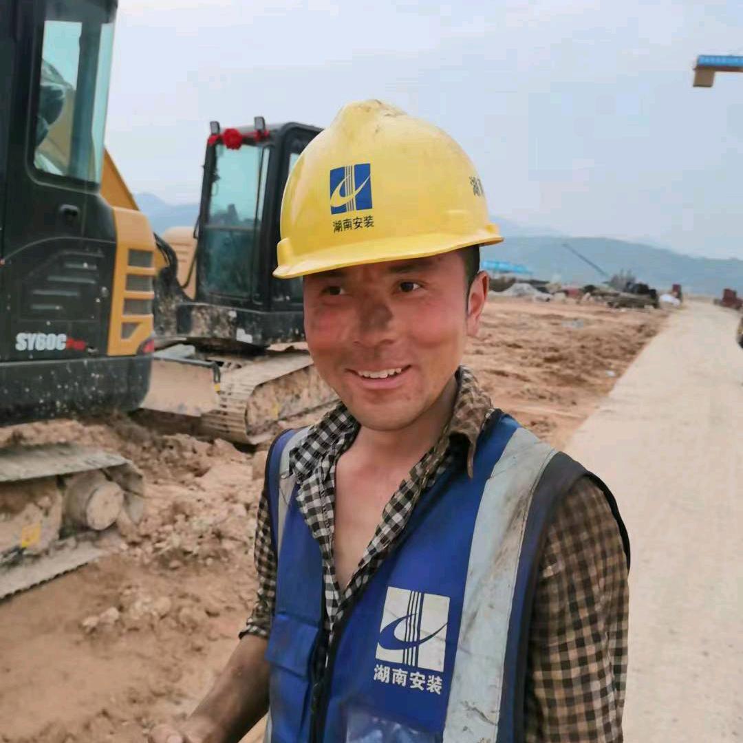@安安在工地！