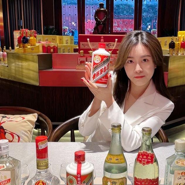 大奔姐❤️名酒馆