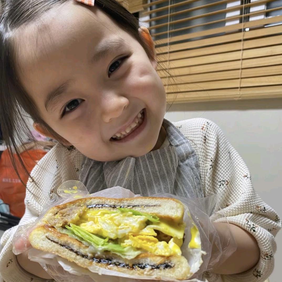 俏俏大王.