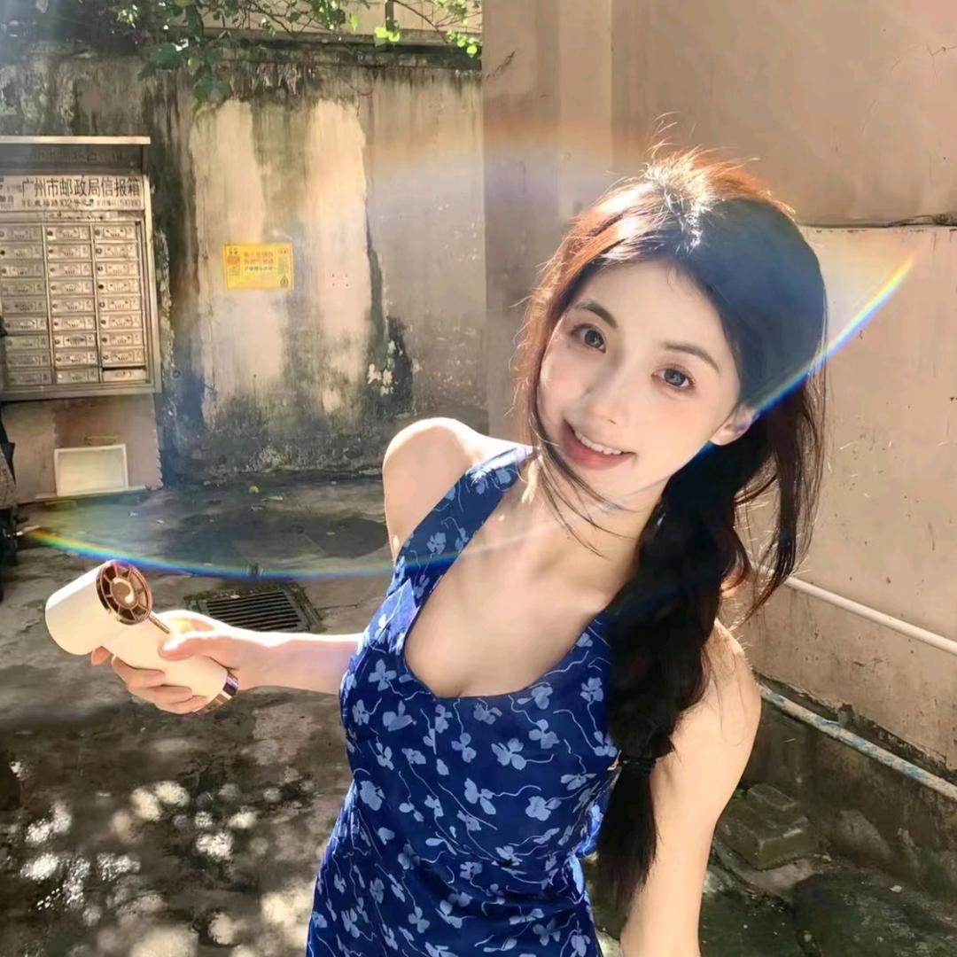七安.