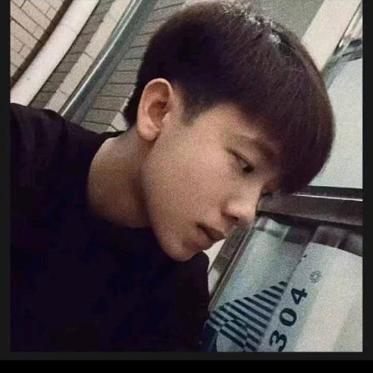 凌晨.