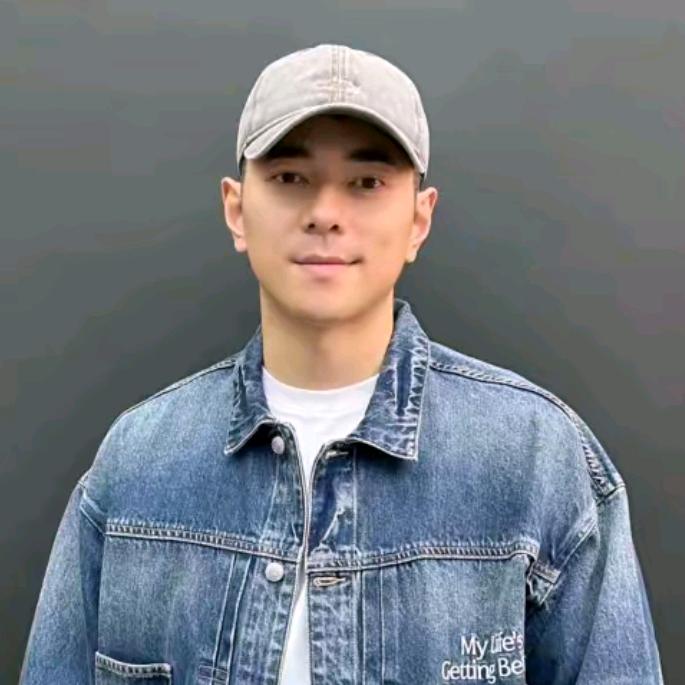 李晨nic~潮流穿搭