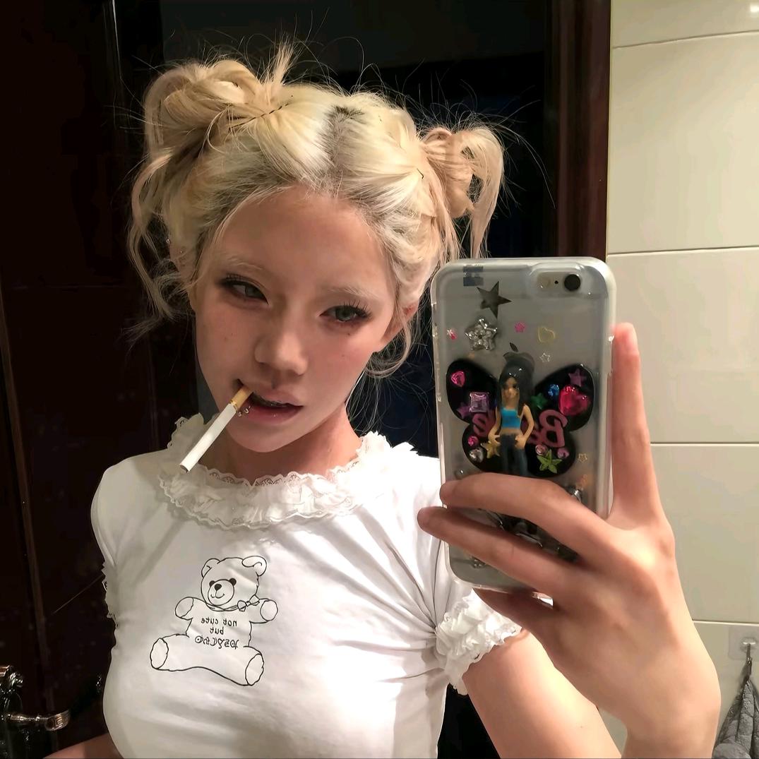 ，。，。