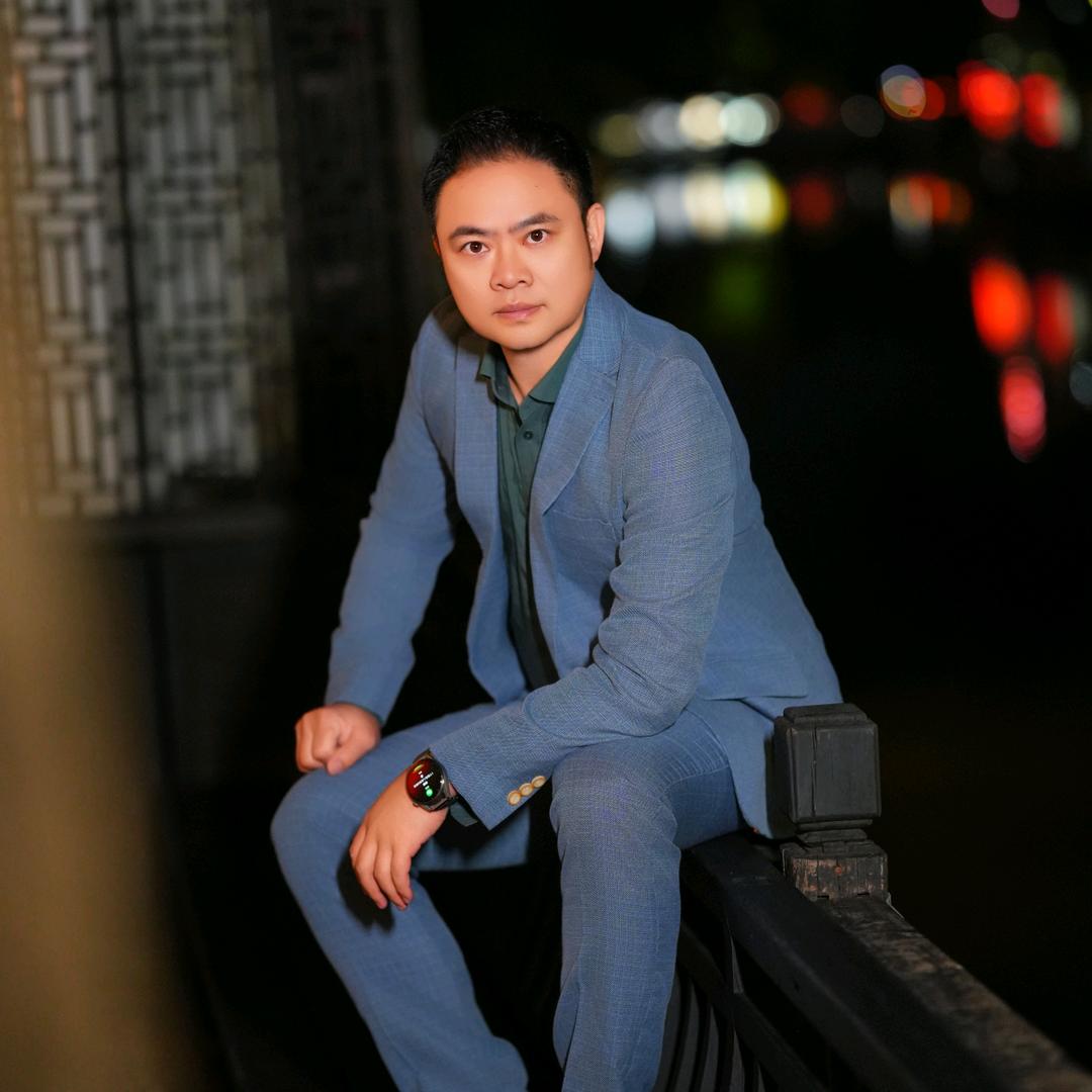 向华庭（黄生权）