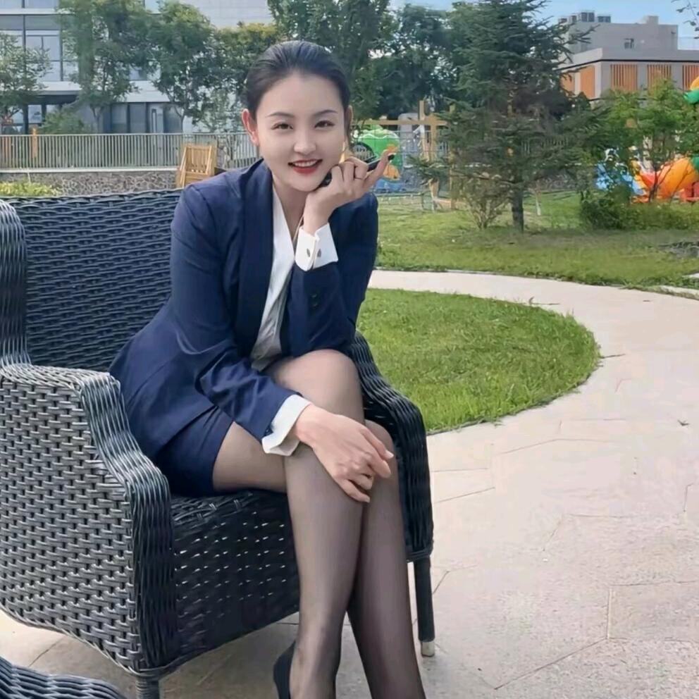 开心的～娜娜