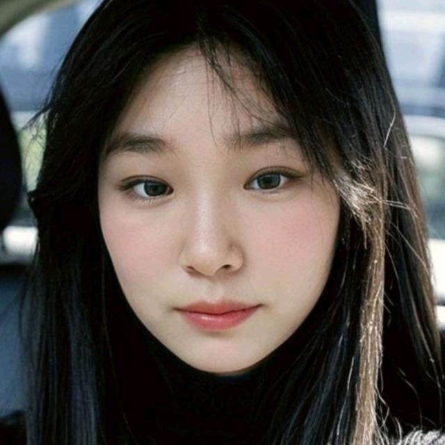 丽丽🙂