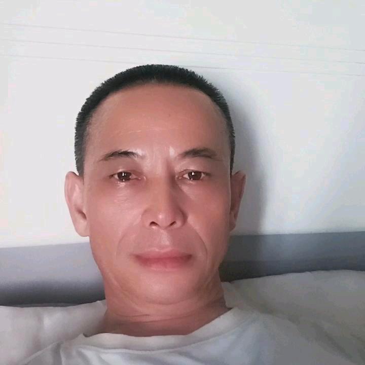 我只爱，我爱的那个女人。