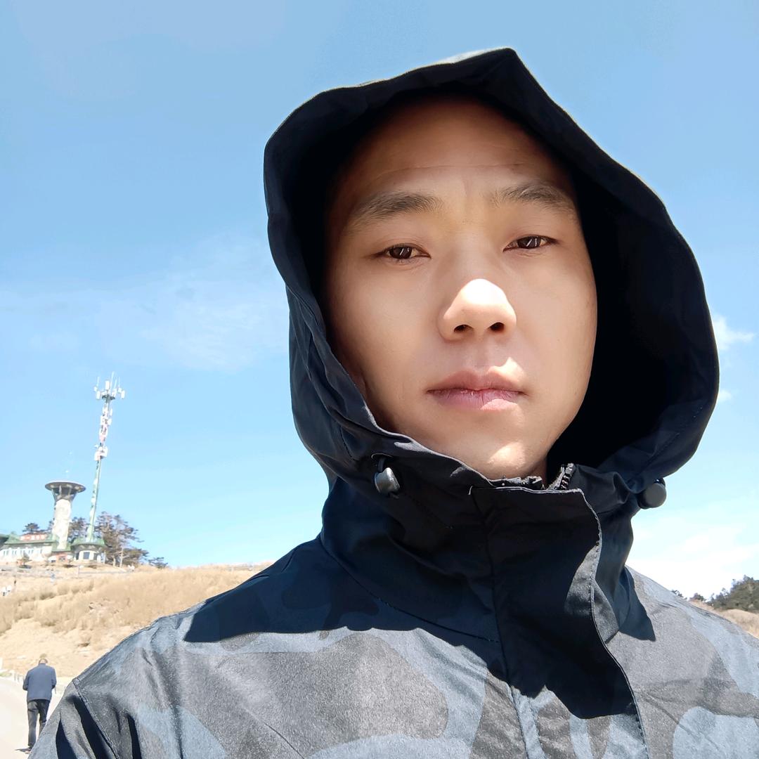 嘿～笑一下嘛！