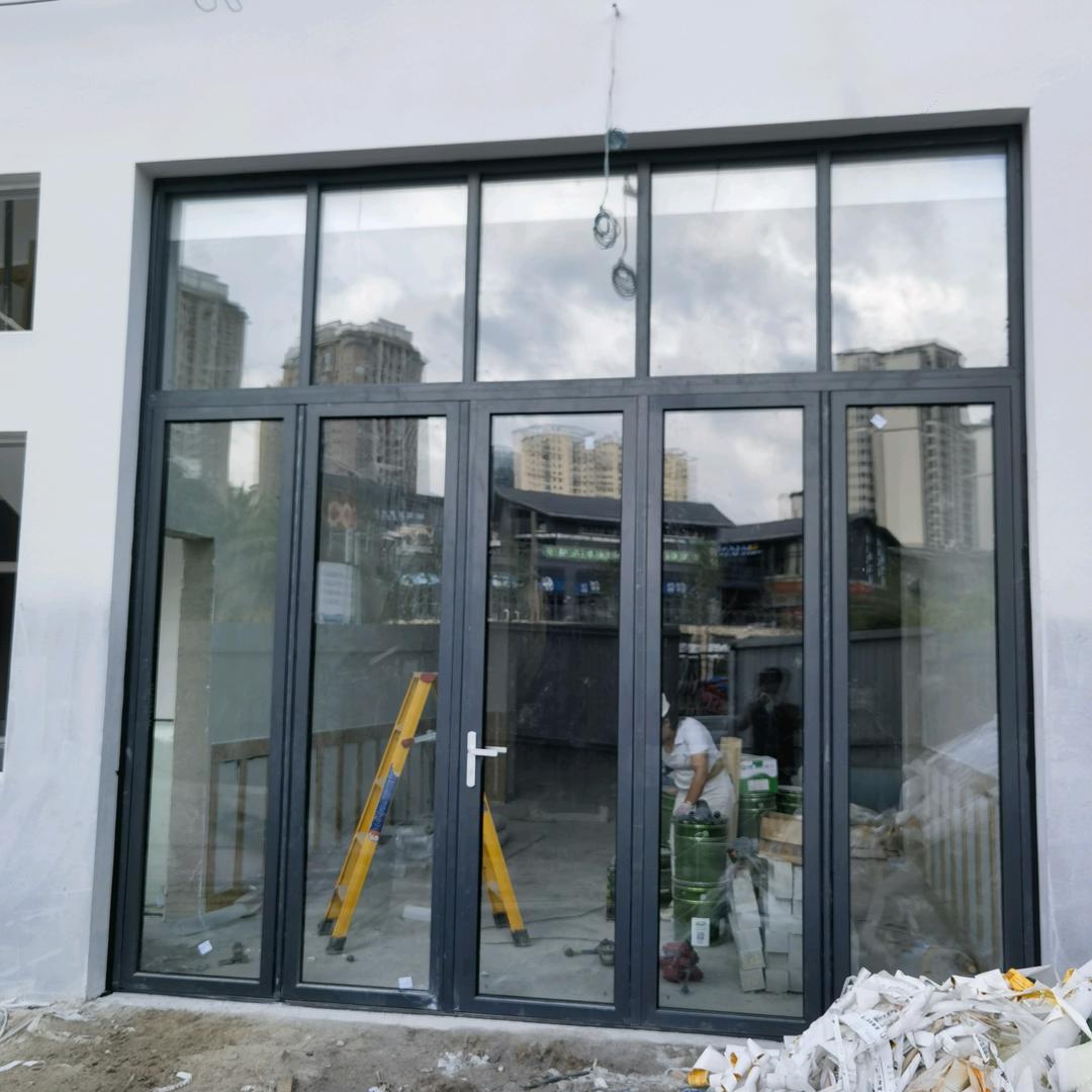 文山门窗小哥