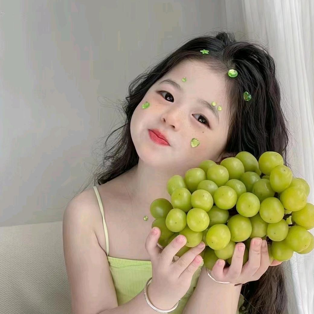 璐璐吖 （首播）早10：10分
