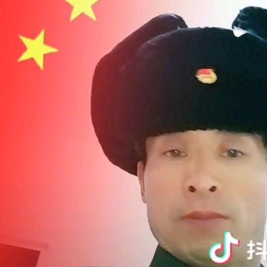心飞扬。只为伊人漂乡