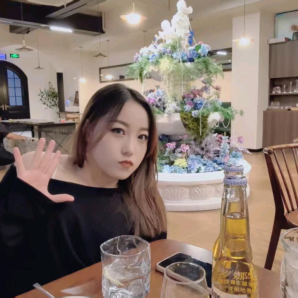 思思✨（轮椅上的发光女孩）