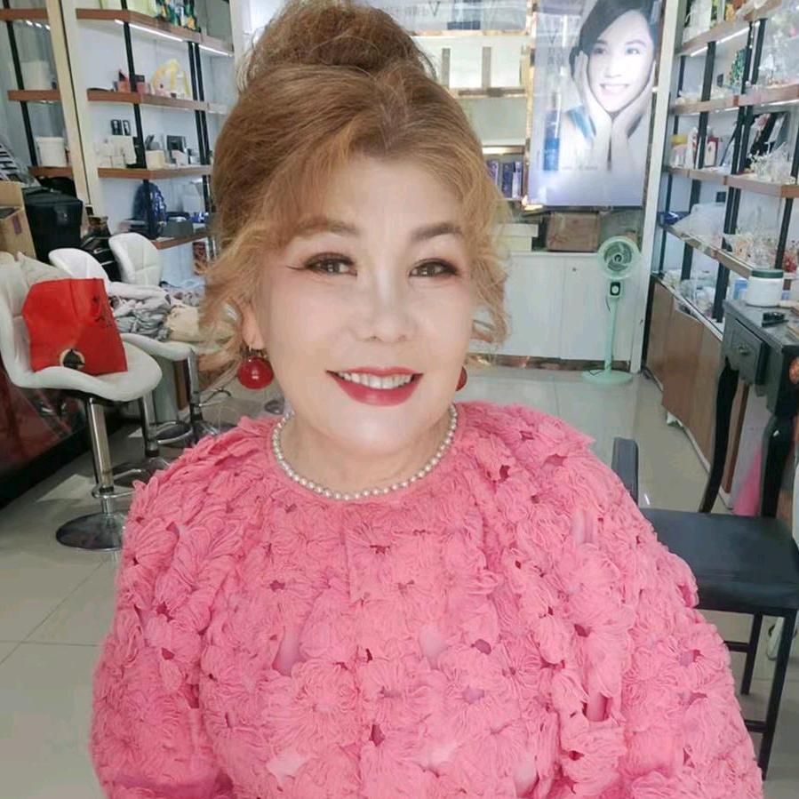 阿依古丽💋音乐🎹🎤🍓