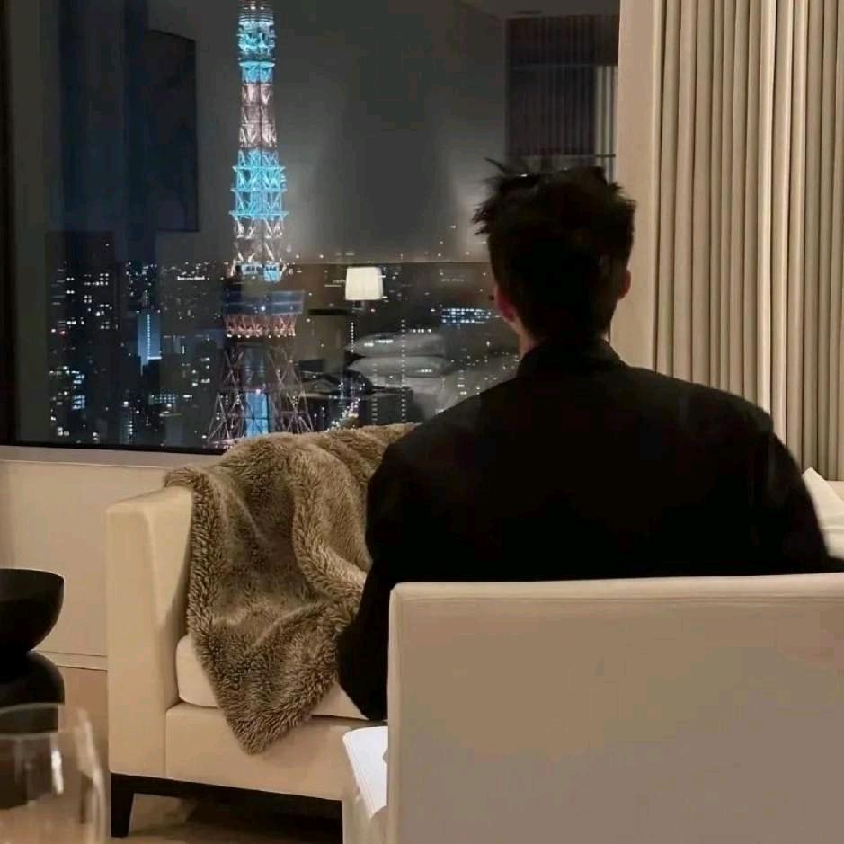 郝久不见