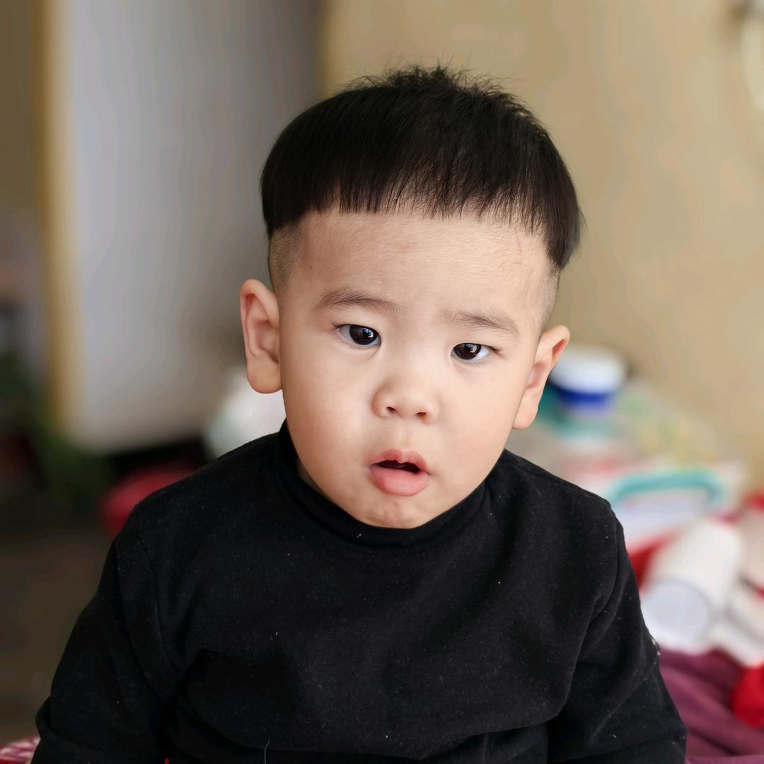 豆瓣酱调黄瓜。