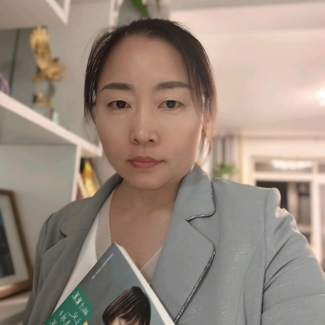 是李李呀