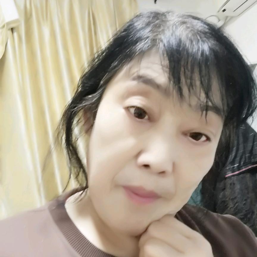 孙运菊.（Carry—奶奶）