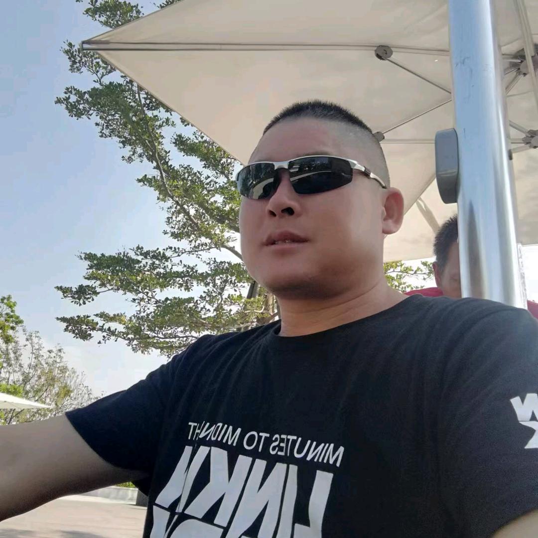 拿着铁锤闯天下