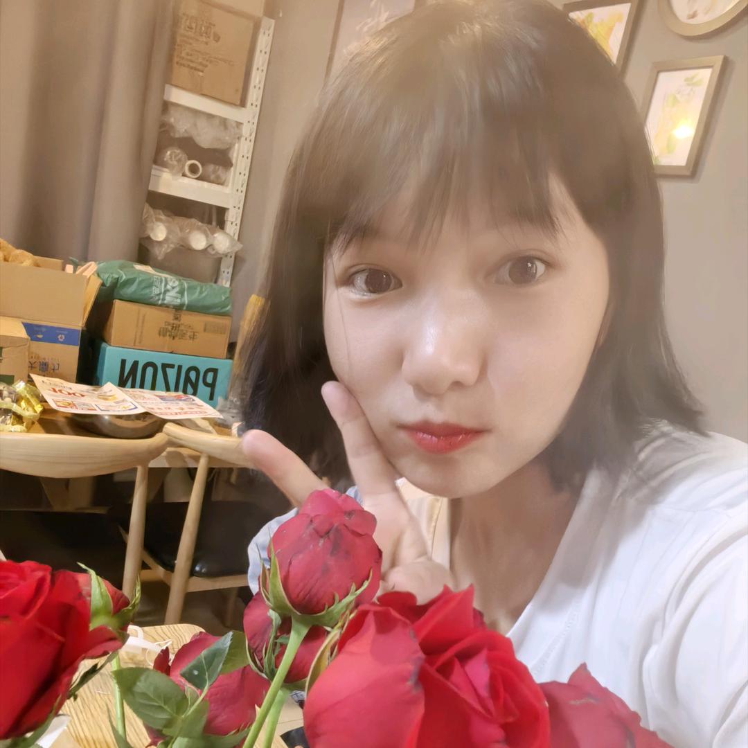 👀  ～小凤～